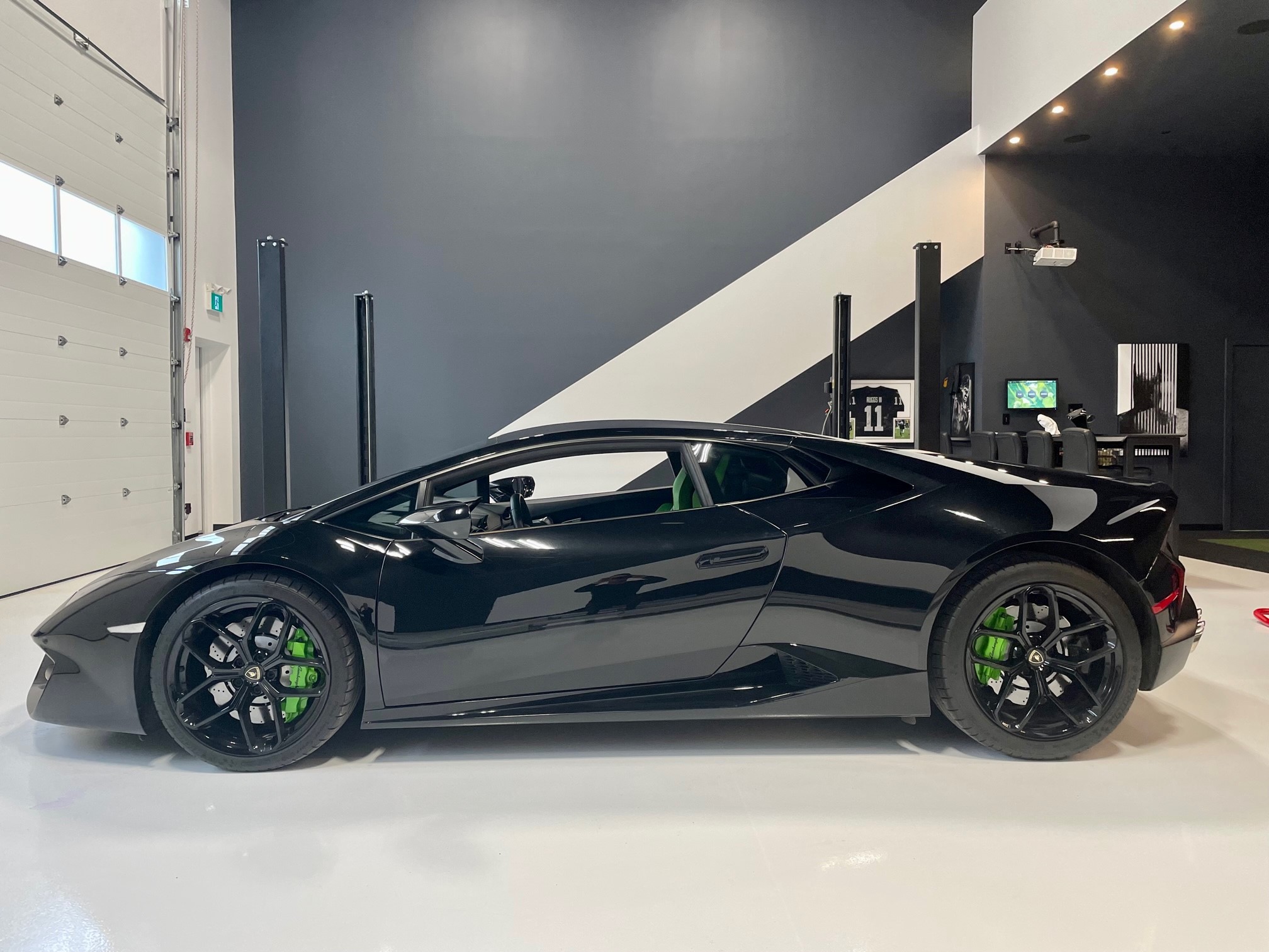 2017 Lamborghini Huracan SOLD